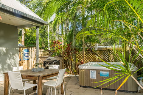 A Top Spot - Byron Bay Holiday House - Accommodation Sunshine Coast 0