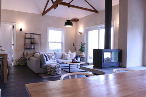 Belle's Cottage - Accommodation Sunshine Coast 0