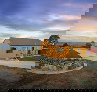 Majestic View Cottages - Accommodation Sunshine Coast