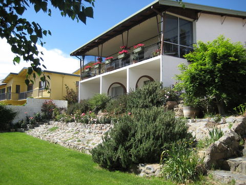 Sages Haus Bed And Breakfast - Accommodation Sunshine Coast 1