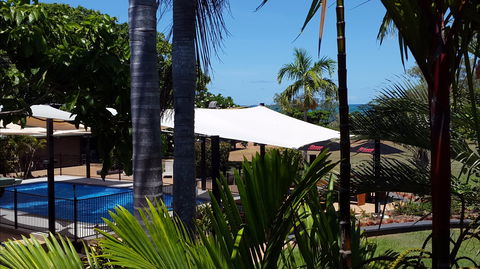 Walkabout Lodge - Accommodation Sunshine Coast 2