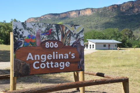 Angelina's Cottage - Capertee Valley - Accommodation Sunshine Coast 0