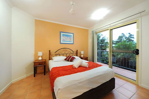 At Beach Court Holiday Villas - Accommodation Sunshine Coast 2