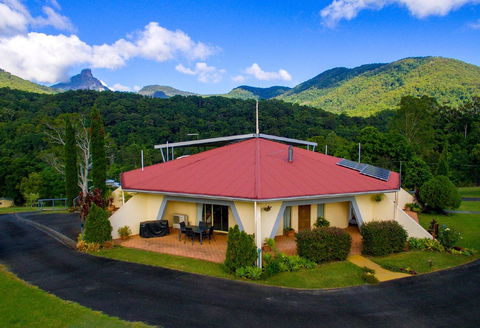 A View Of Mount Warning Bed And Breakfast - Accommodation Sunshine Coast 0