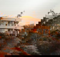 Cliff House Beachfront Villas - Accommodation Sunshine Coast