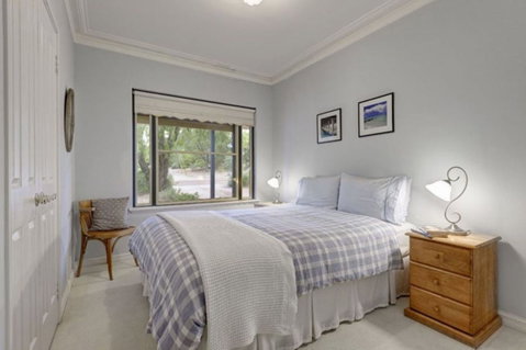 Cottage Retreat/Shady Cottage - Accommodation Sunshine Coast 1