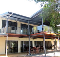 Golden Sands Retreat - Accommodation Sunshine Coast