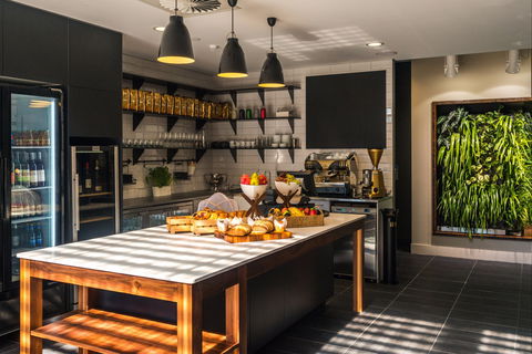 Mantra Richmont Hotel - Accommodation Sunshine Coast 1
