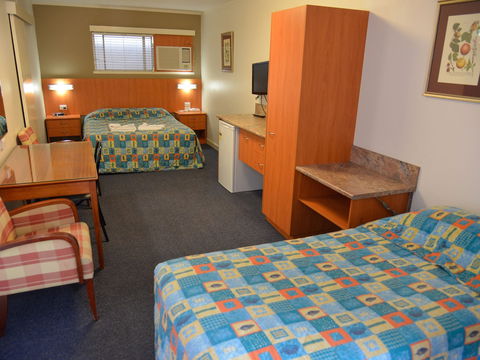 Motel Monaco - Accommodation Sunshine Coast 0
