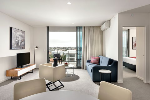 Ramada By Wyndham Vetroblu Scarborough Beach - Accommodation Sunshine Coast 2