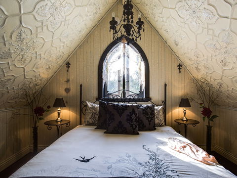 Silverleaf Cottage - Accommodation Sunshine Coast 0