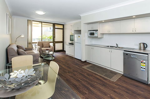 Silver Sands Resort - Accommodation Sunshine Coast 0