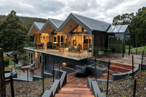 Adventure Bay Retreat - Accommodation Sunshine Coast 0