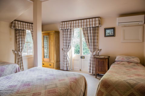 Capers Cottage - Accommodation Sunshine Coast 0
