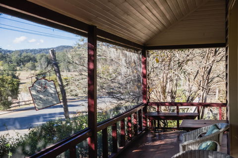 Capers Cottage - Accommodation Sunshine Coast 2