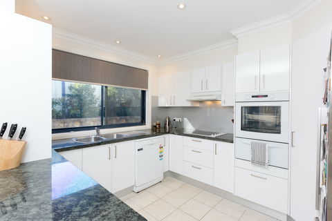 Coastal Haven At Gerroa - Accommodation Sunshine Coast 2