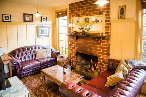 Como Cottages - Accommodation Sunshine Coast 1