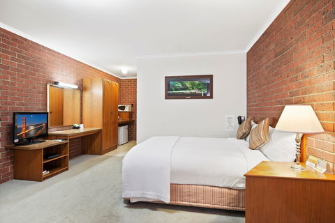 Country Plaza Halls Gap - Accommodation Sunshine Coast 2