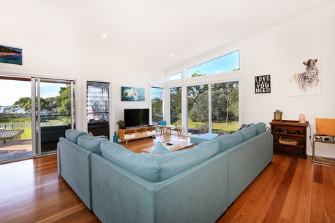 Eagleview - Accommodation Sunshine Coast 0