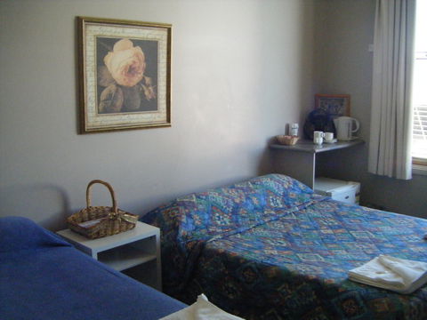 Imperial Hotel Cowra - Accommodation Sunshine Coast 1