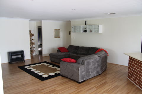 Mandurah Golf Links Retreat - Accommodation Sunshine Coast 2