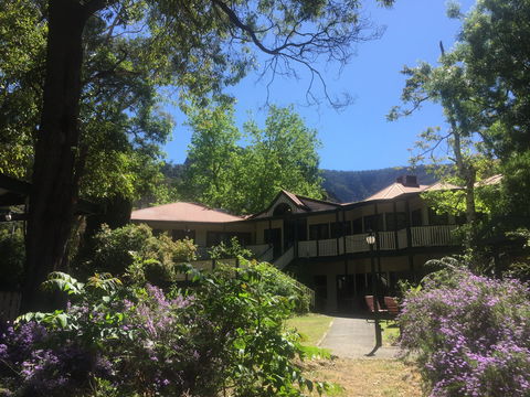 Mountain Grand Halls Gap - Accommodation Sunshine Coast 0