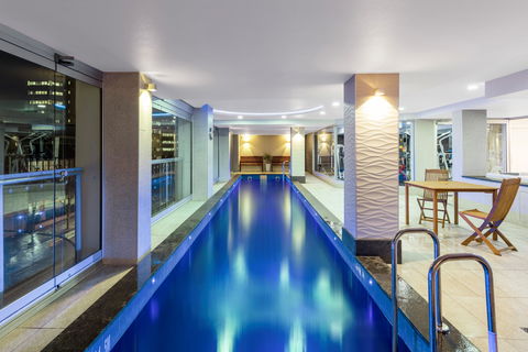 Oaks Adelaide Embassy Suites - Accommodation Sunshine Coast 1
