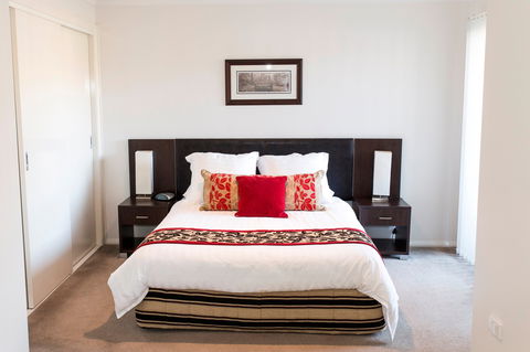 Stay Bathurst - Accommodation Sunshine Coast 1