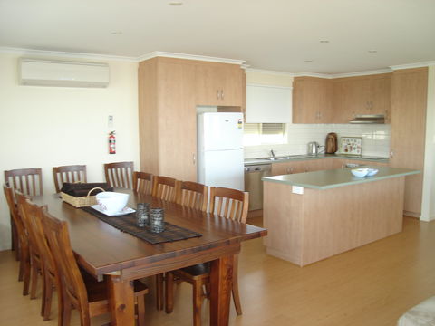 The Ozzie Oyster - Accommodation Sunshine Coast 1