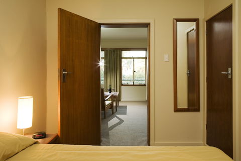 University House - Accommodation Sunshine Coast 2