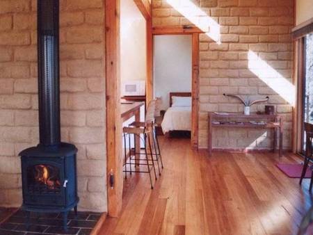 Lyrebird Cottages - Accommodation Sunshine Coast 4