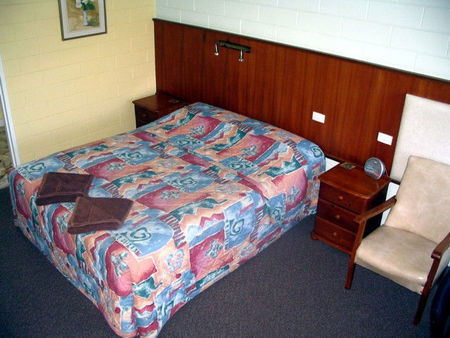 Opal Motel - Accommodation Sunshine Coast 1