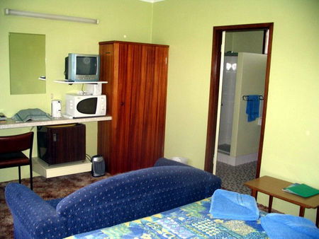 Opal Motel - Accommodation Sunshine Coast 3