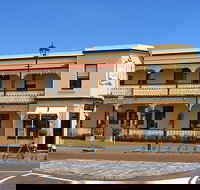 Seaview House - Accommodation Sunshine Coast