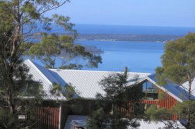 Bed In The Treetops - Accommodation Sunshine Coast 4