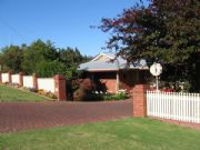 Karri Rose B & B - Accommodation Sunshine Coast 0