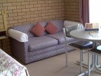 Aaron Inn Motel - Accommodation Sunshine Coast 1