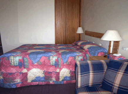 Lakeside Motor Inn - Accommodation Sunshine Coast 1