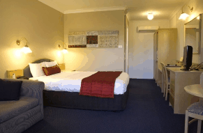 In Town Motor Inn - Accommodation Sunshine Coast 1