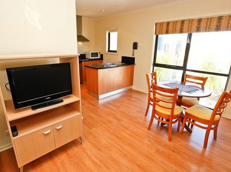 Aquarius Apartments - Accommodation Sunshine Coast 1
