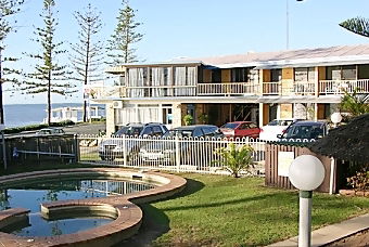 Waltzing Matilda Motel - Accommodation Sunshine Coast 1