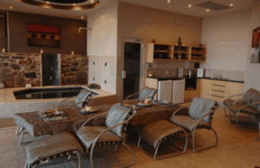 Breathtaker On High Spa Retreat - Accommodation Sunshine Coast 1