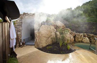 Peninsula Hot Springs - Accommodation Sunshine Coast 1