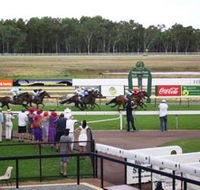 Pinjarra Race Club - Accommodation Sunshine Coast