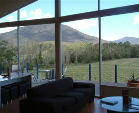 Boat O'Craigo Wines - Accommodation Sunshine Coast 2