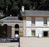 Cadmans Cottage - Accommodation Sunshine Coast