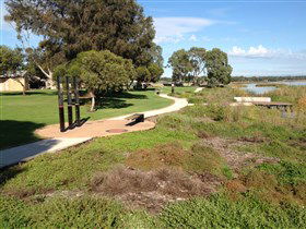 Meningie's Pelican Path - Yunti Ngopun Ngami - Accommodation Sunshine Coast 1