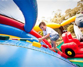 Savannah Visitor Plaza, Taronga Western Plains Zoo Dubbo - Accommodation Sunshine Coast 5