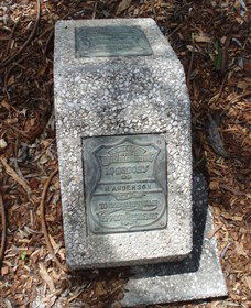 Yeppoon War Memorial - Accommodation Sunshine Coast 1