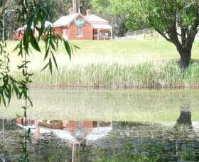Queanbeyan Art Society - Accommodation Sunshine Coast 0